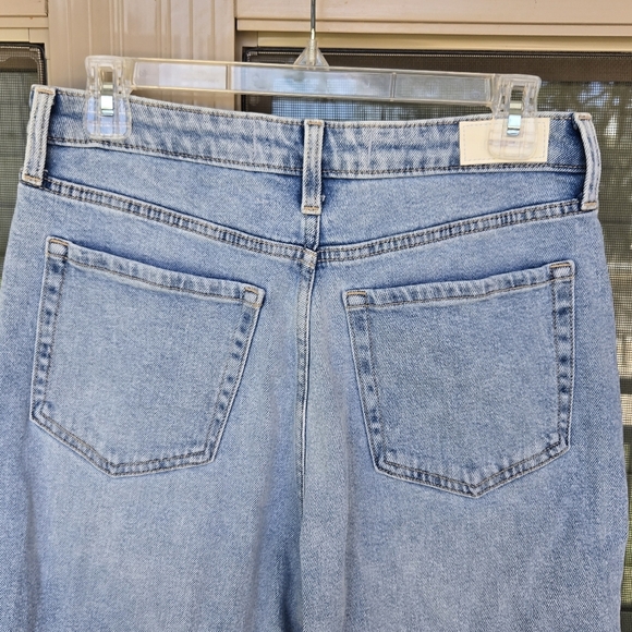 Hollister Ultra High Rise Mom Jeans Sz 7 Petite Or 28 Petite - Picture 8 of 11